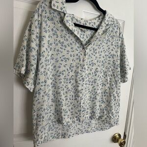 a.n.a Floral Patterned Blouse with Short Sleeves